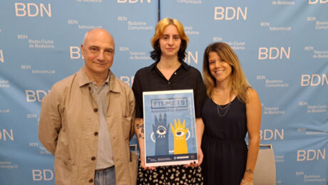 El cartel de la 49a edición de FILMETS Badalona Film Festival es obra de Yvonne Menetray, alumna de la Es-cola d’Art Pau Gargallo de Badalona